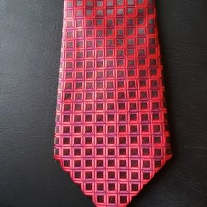 Giorgio Armani men's 100% silk necktie, Italian